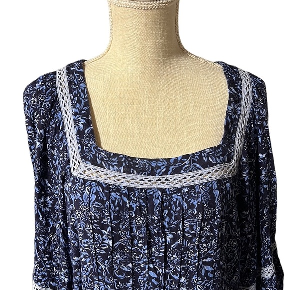 Free People Short Sleeve Talk About It Tiered Blouse Tunic Blue Floral Womens S - Picture 2 of 9